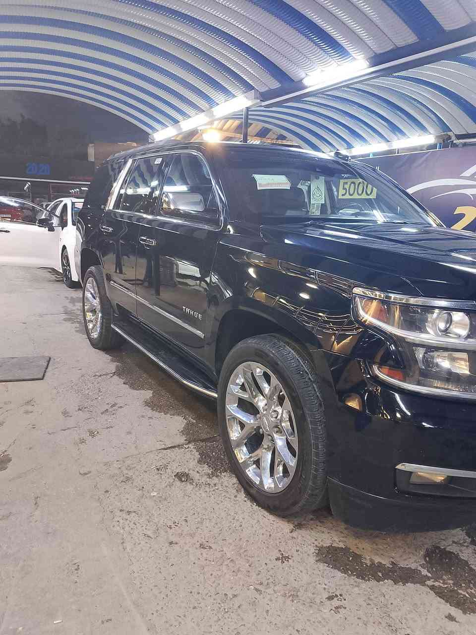 تاهو مديل 2015 LTZ خليجي وكالة المنصور برايمر لون اسود داخل قرميدي السياره مكفولة كفالة عامة ماعدا بارد بالجاملغ الايسر وكارت بالباب مال صدر السياره بأسمي تحويل ثاني يوم مكانها بغداد الاتصال ***********
