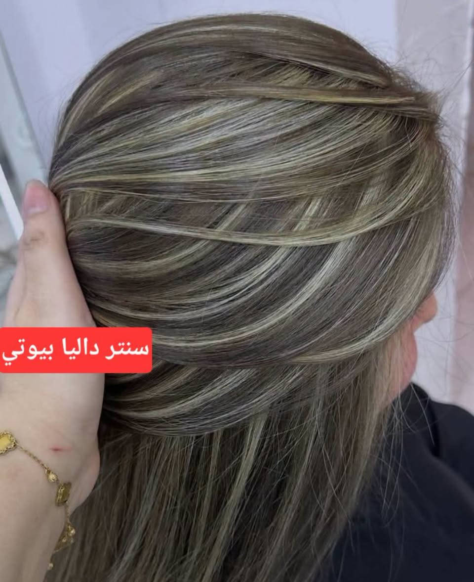 💥💥 وعدتكم زبوناتي الغاليات… ووعدي إلَكم أوفي بيه! 💥💥
😍 أشبعككككم عروض يا حبيباتي 😍
وهالمرة العروض غيررر 🔥🔥
🎁 كل زبونتين يسوّن نفس الخدمة… الزبونة الثالثة مجاناً 🎁
💇🏻‍♀️ عروض الشعر:
✨ تخصيل سلفون — جميع أطوال الشعر 25 ألف فقط
🎁 كل زبونتين… الثالثة مجاناً
✨ سلفون — الزبونة تحصل على هدية مجانية تختارها:
🎀 تاتو
🎀 توريد شفايف
🎀 وشمة صغيرة
✨ صبغ شعر قصير كاريه — 15 ألف فقط
🎁 كل زبونتين… الثالثة مجاناً
✨ صبغ شعر وسط للكتف — 20 ألف فقط
🎁 كل زبونتين… الثالثة مجاناً
✨ ميش شعر قصير كاريه — 15 ألف فقط
🎁 هدية: تنظيف بشرة + قص
✨ ميش شعر وسط — 20 ألف فقط
🎁 هدية: تنظيف بشرة + شسوار
🔥 وعرض الميش الأقوى:
كل زبونتين يجون يشتغلون ميش…
🎁 الزبونة الثالثة إلها صبغ شعر هدية!
💅🏻 عروض الأظافر والعناية:
✨ أكرلك + جلش — 20 ألف فقط
🎁 كل زبونتين… الثالثة مجاناً
✨ جلش + دزاين — 5 آلاف فقط
🎁 كل زبونتين… الثالثة مجاناً
✨ حف — 5 آلاف فقط
🎁 كل زبونتين… الثالثة مجاناً
✨ تنظيف قدم — 5 آلاف فقط
🎁 كل زبونتين… الثالثة مجاناً
✨ تنظيف بشرة — 5 آلاف فقط
🎁 كل زبونتين… الثالثة مجاناً
✨ تنظيف إيد — 5 آلاف فقط
🎁 كل زبونتين… الثالثة مجاناً
✨ قص — 5 آلاف فقط
🎁 كل زبونتين… الثالثة مجاناً
✨ رموش كاملة — 10 آلاف فقط
🎁 كل زبونتين… الثالثة مجاناً
🔥🔥 يعني باختصار… عروض داليا بيوتي غير شكل!
لا تفوّتونها حبيباتي ❤️
دللوا نفسكم واستغلوا العروض قبل لا تخلص 😍
💗 أشبعككككم عروض… لأنكم تستاهلون الدلال

العنوان /
الفرع الاول بغداد الجديده شارع المسبح تقاطع النعيريه فوق زنود الست الحمدانيه مقابيل اسواق زيتونه 

الفرع الثاني: بغداد الجديده شارع العام مجاور سنتر حي اور مقابيل باب الخروج لسنتر حي اور 
☎️***********
***********

نص مكتوب في الصور:
- سنتر داليا بيوتي