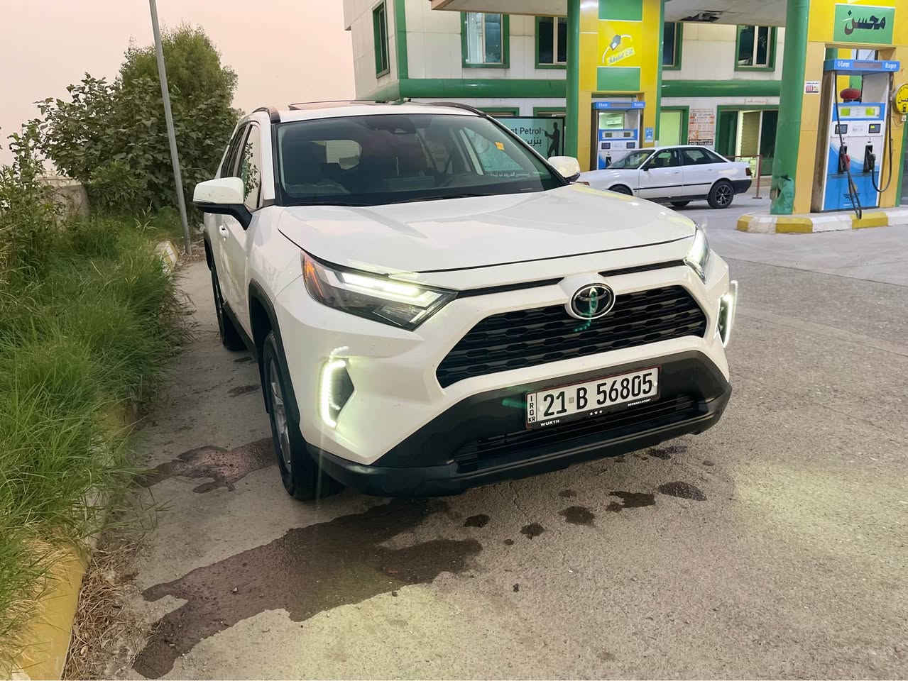 ٢٠٢٤ • XLE AWD • كلين تايتل