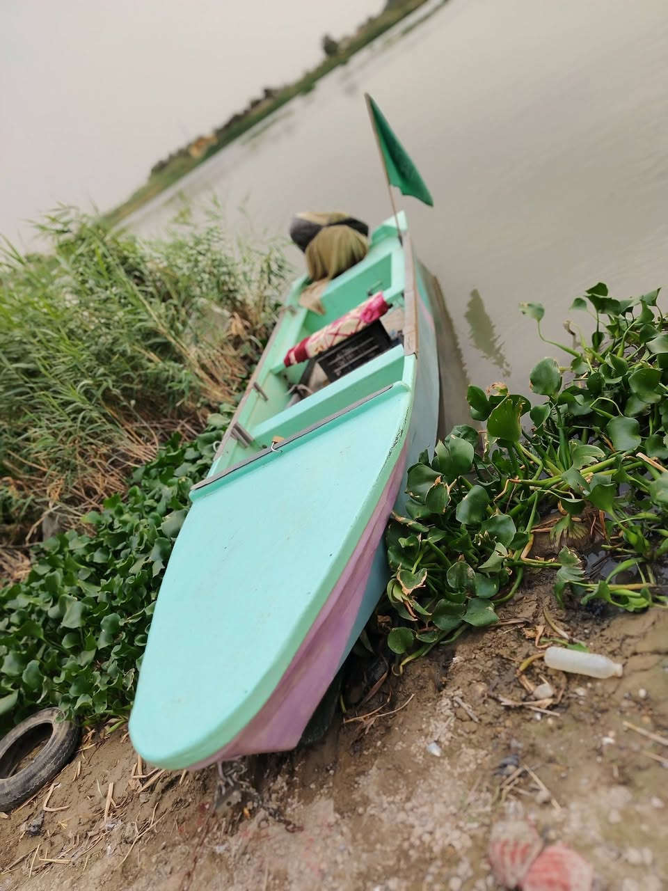 زورق فايبر اكلااص للبيع الطول خمسه ونص
زورق جديد مستعمل شي قليل وفراشه من عنده وبي
وهاذه رقمي بي واتساب ***********
