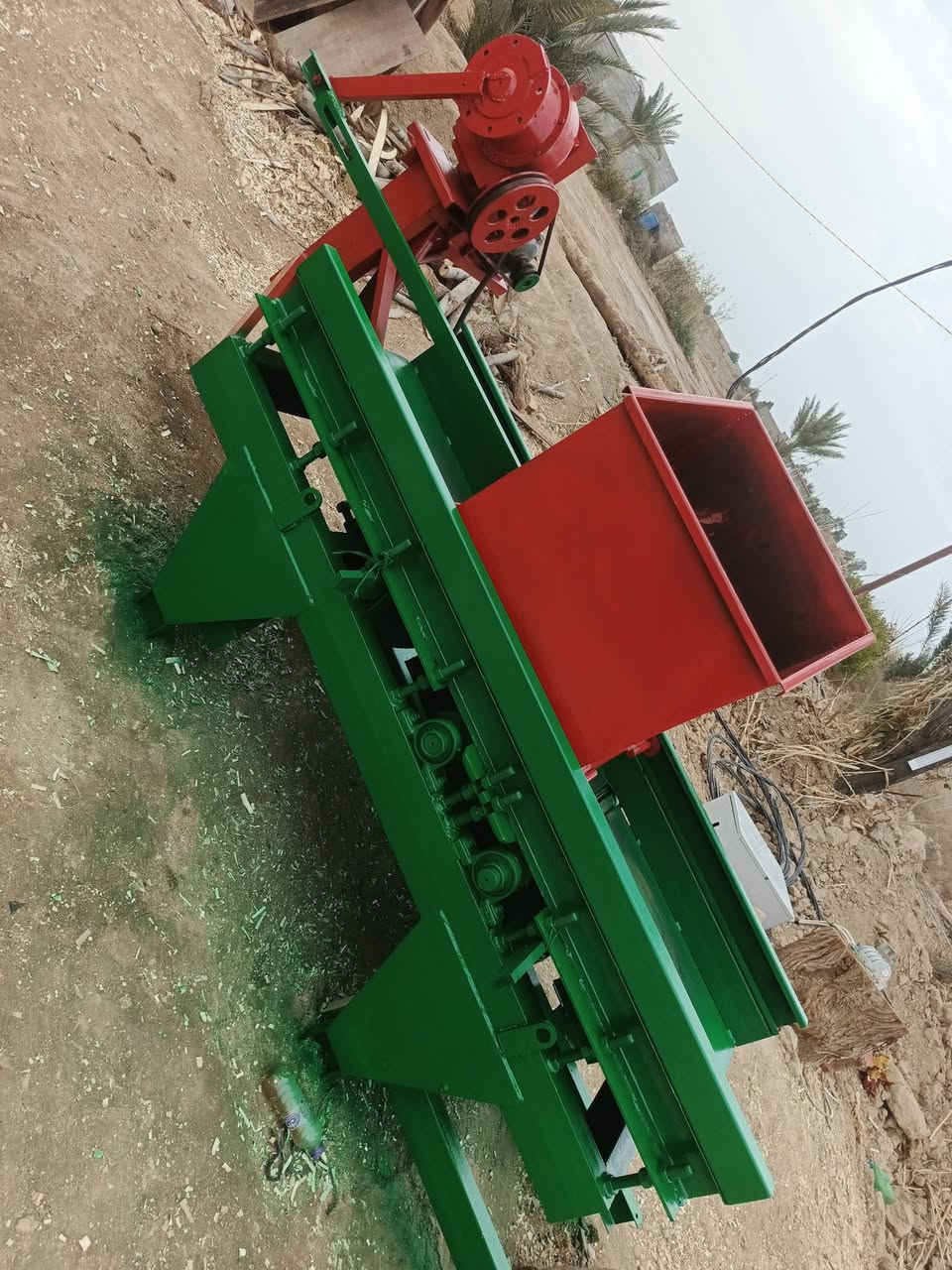 مكينة نشارة • ٨ سكاكين • ٧ ونص حصان