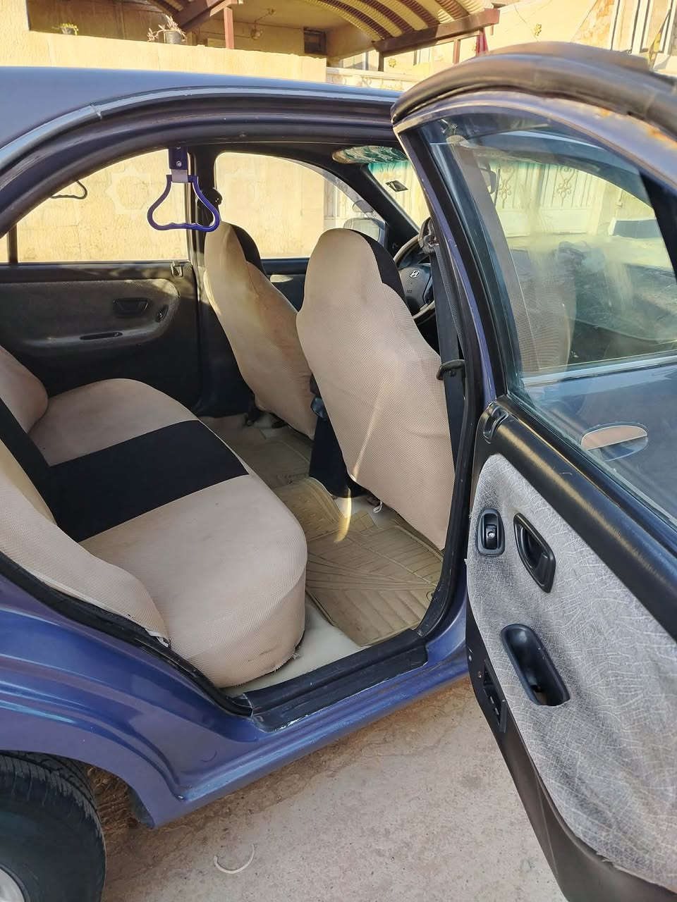 للبيع سوناتا2 بغداد بأسمي هزه جديدة سنويه لل 28 كير محرك مكفولات تبريد تدفئ كهربائيات شاشه سنتر لوك ريمونت كلها شغاله او جاهزه صبغ عام جماليه بدون ضرر السعر ( 47) اوبيها مجال بسيط العنوان ديالى الخالص ***********
