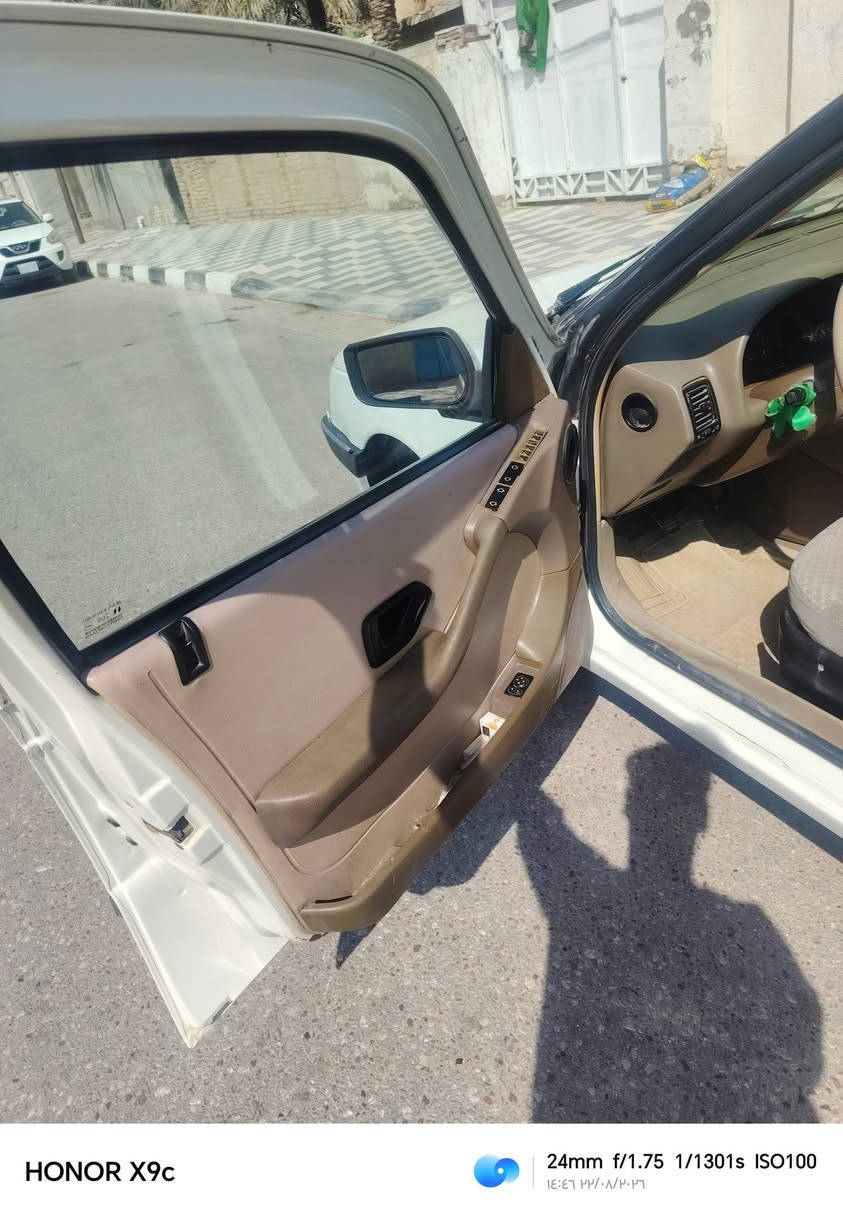 بيجو 405مكينه بلاد سياره جاهزه من كلشي السعر ٤٢ وبيها مجال شراي اتصل مو شراي لا تعبني والنظيف مبين ماكو داعي مكان ناصريه شارع سفينه *********** السياره بأسمي
