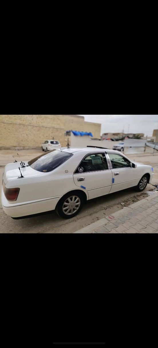سلام عليكم ورحمة شباب سياره جنون بيه بس ارقم مال سياره صالي مو لزك إنبار  2002 كير مكينه بل جيس مكينه دي فور جبير تبريد ثلج طخم تاير حداديه بل جيس دكمتين دوشمه شاشا كامره مريي شفط سياره ما ذب عليه ربع السعر 33  وبيه مجال حك جيه العنوان او مراوس  العماره ***********
