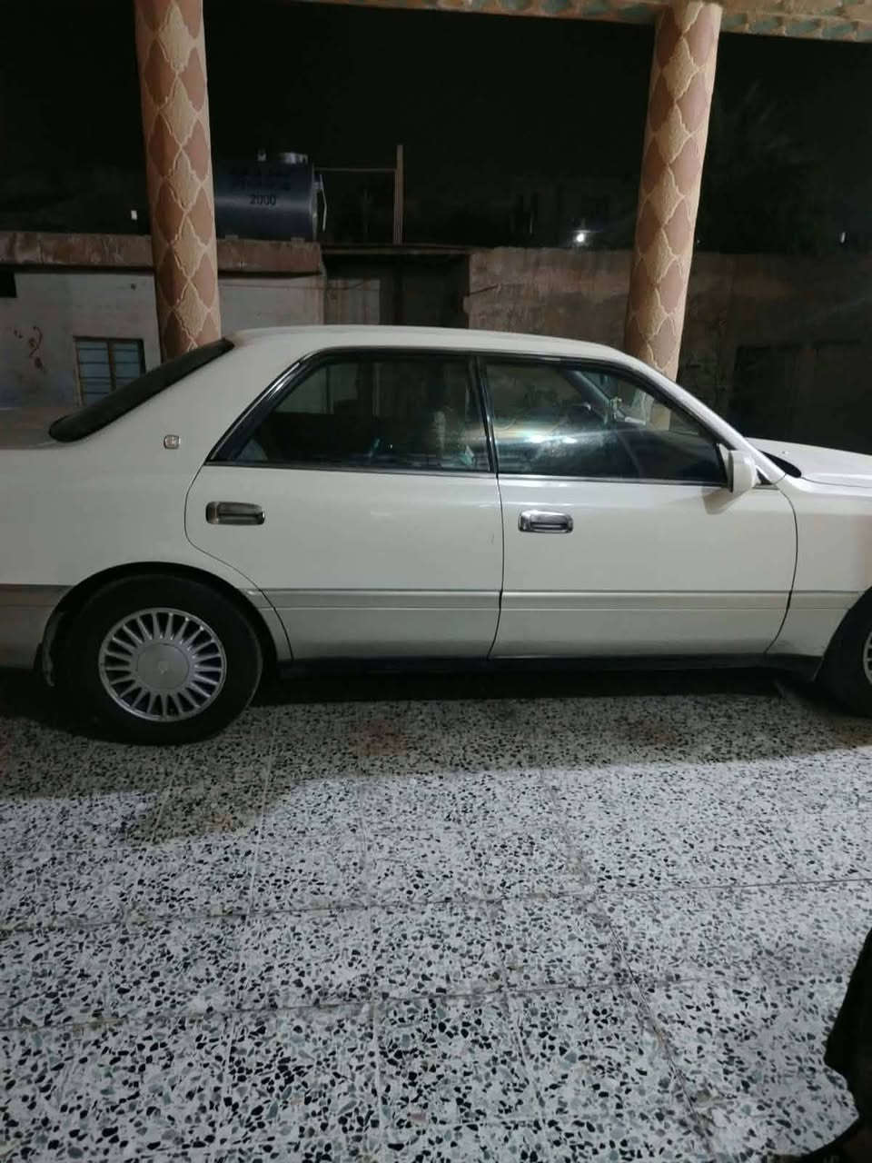 كراون بجعة • ١٩٨٩ • محرك ٢.٥