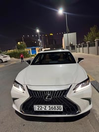 لكزس ES300h • ٢٠٢٤ • ٢٠ الف ميل