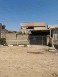 دار للبيع مقابيل اكرم ابو الفلافل المساحه 225 ثلاث غرف نوم وستقبال ومط...