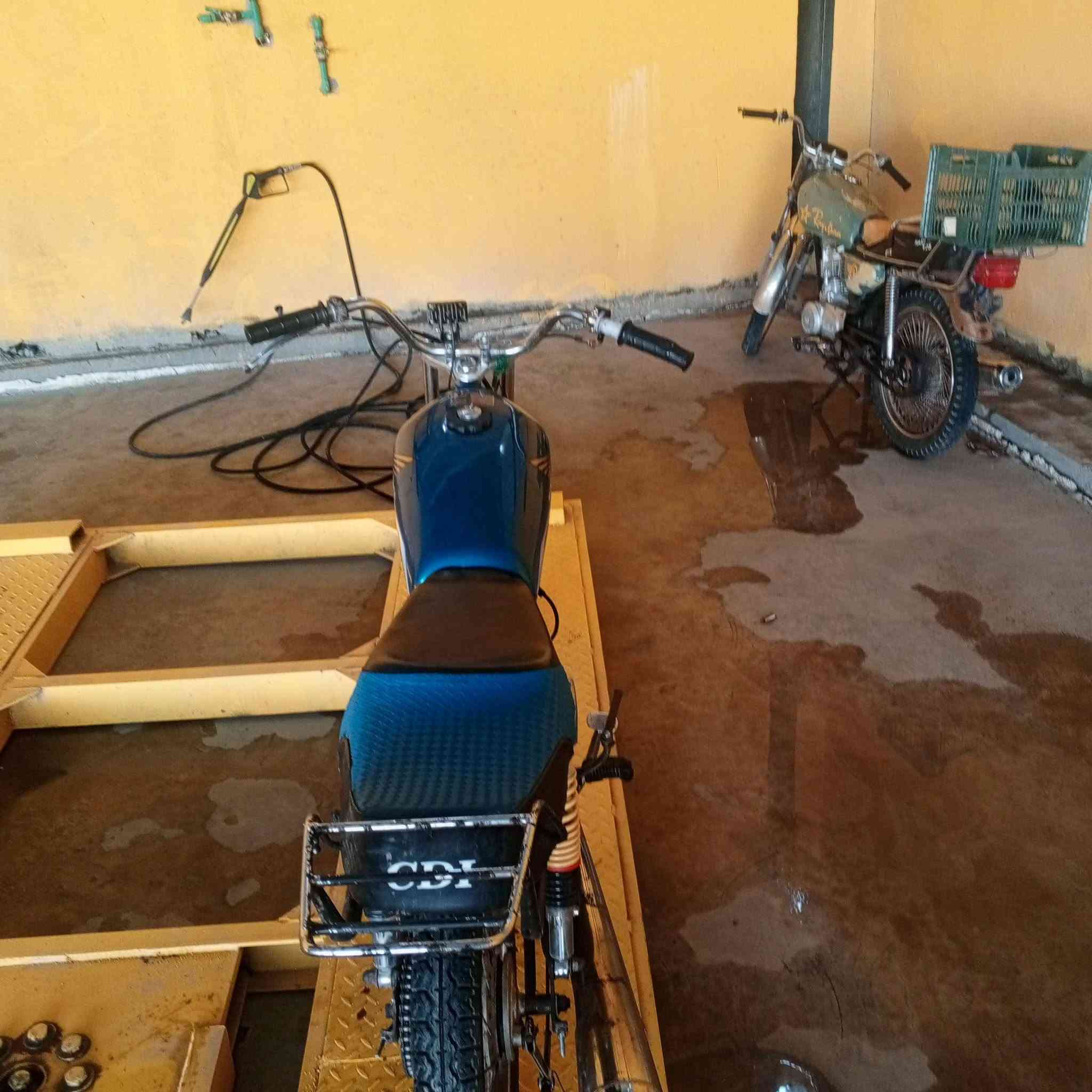 سلام عليكم.دراجه نامه للبيع دراجه مديل 20كلك .كلك . دراجه خير من الله.الرقم ***********سعر 350بيها مجال ناصريه مركز
