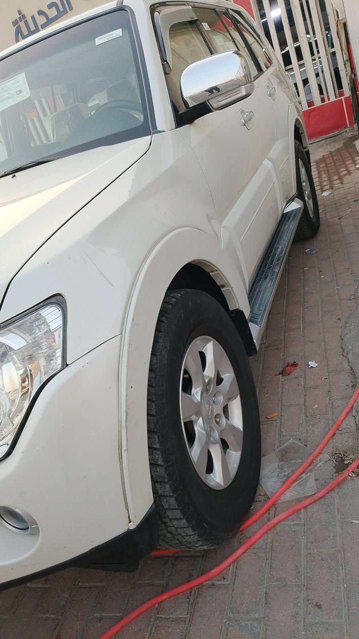 السلام عليكم 
باجيرو موديل 8 رقم بغداد مشروع وطني تحويل ثاني 
السياره بلادي جديد مكفول كفاله عامه السياره
مكفول من الضرب لا تبديل لا صبغ.. تبريد ثلج 
كير محرك تبريد مكينه كفاله عامه بلادي 
دوخل نظيفه سياره حلو معنا الكمله بل عافيه ياخذها 
تاير خير من الله 
جاهزه من كل نواحي بل عافيه ياخذها سياره
سعار سياره 118$بي مجال شي بسيط 
العنوان السياره بغداد بلديات نتصل وتدلل 
***********

