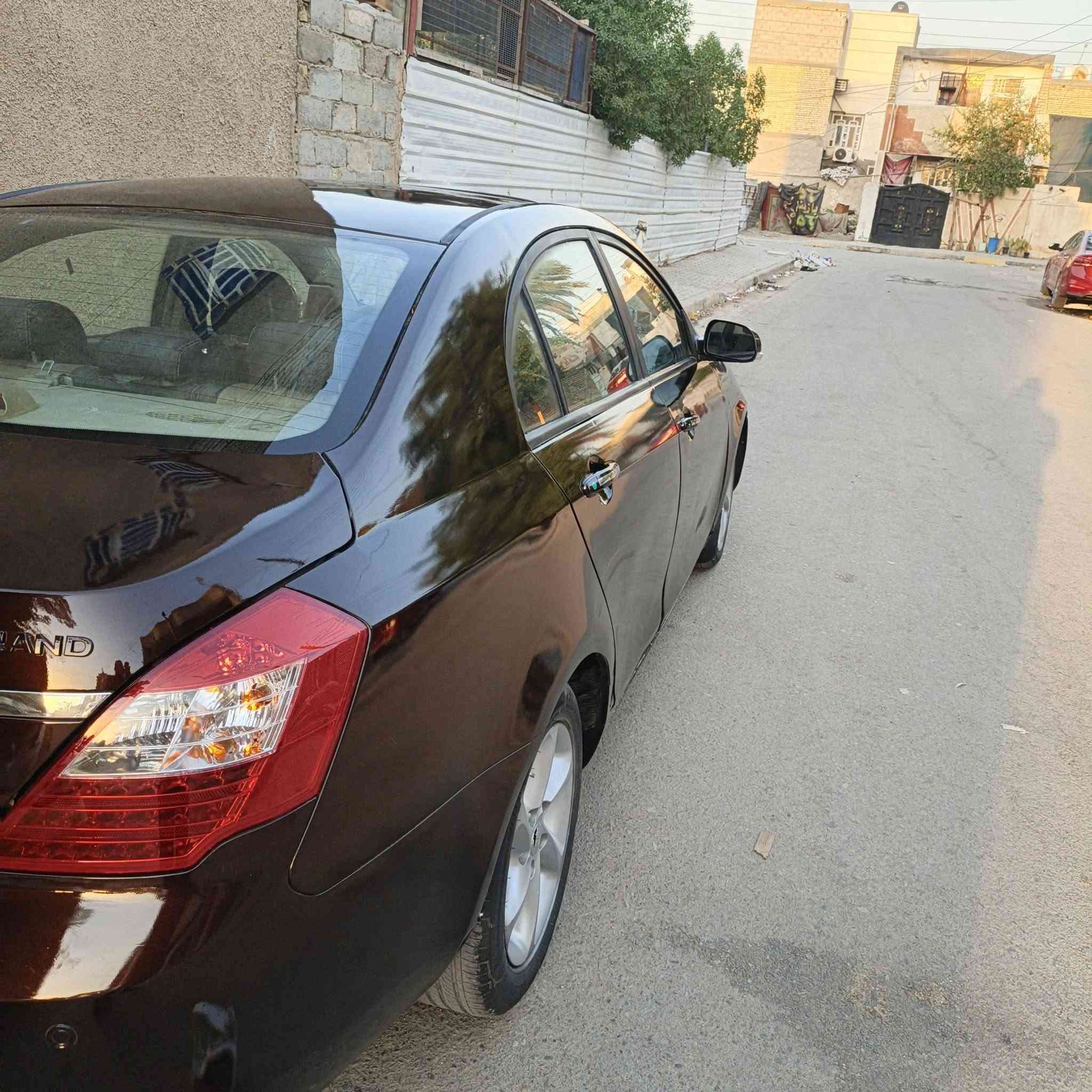 السلام عليكم ام كراندEC7رقم بغدادعربي تحويل مباشر كير محرك حلوات اوتاماتيك 6,نمر منظومت غاز جديدة انسى البانزين تبريد ثلج بيانو صدر جديد كهربائيات كلها شغاله بلاد السيارة مصبوغة صبغ بي شذر كريستال جوزي تخم تاير نظيف ترايها ناعم وحلو الله شاهد متعوب عليها السنوية لل 27 مشروع وطني موديل 2012 الي يريدها بلخدمة مكاني بغداد الحسينية سعرها 45. ***********

