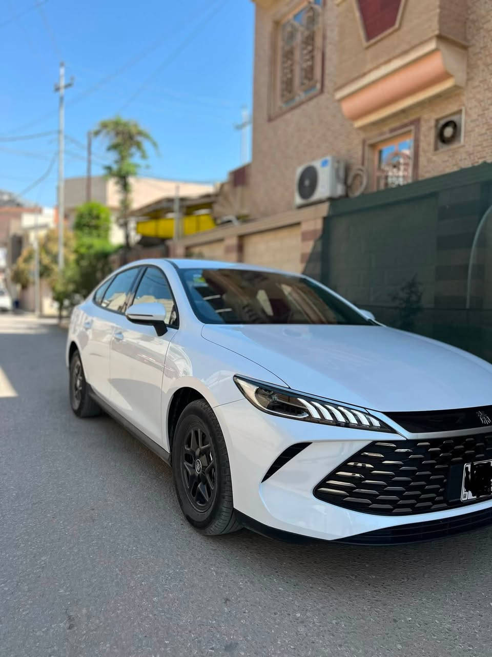 السلام عليكم شباب

للبيع BYD كن بلاص 

رقم بغداد

سنة الصنع : 2025

عداد المسافة الكلي :- زيرو ماشيه الف 

مكفوله كفاله عامه على وضع الشركة  

داخل زيتوني كامل  كل ملحقاتها

وبقية المواصفات الاساسية المعروفة

السعر :  19,600 

للاستفسار ***********
