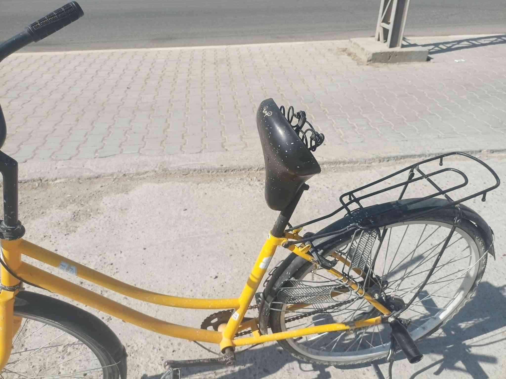 السلام عليكم بايسكل حجم 26 للبيع  بايسكل تعمير صبغ النقص البي بس صينيه بايسكل حلو  مكاني ديالى بعقوبه تحرير/الرقم/***********/السعر50
