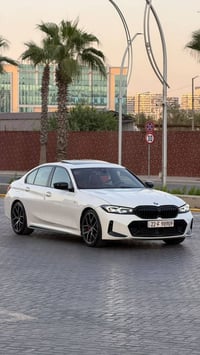 بي إم ٣٤٠i • V6 ٣.٠ • اوتوماتيك