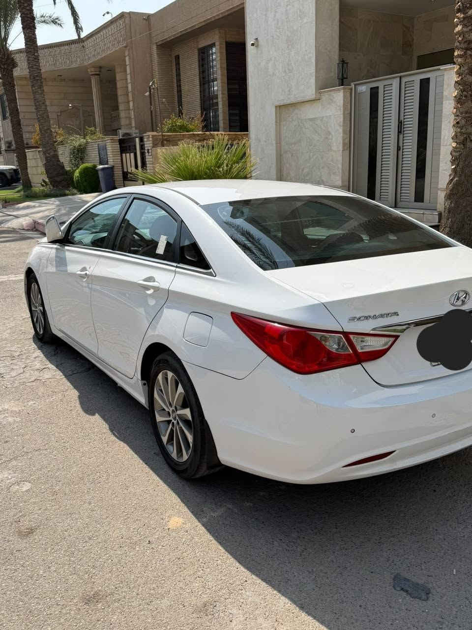 سلام عليكم
سوناتا موديل 2013رقم بغداد  
محرك قبل شهر مشدود عليها 
تبريد تدفئة شغالات  مرايات شفط
ويل كروم لايتات زينون 
ملاحظة /مكلف بالنشر ماأجاوب خاص 
رقم صاحب السيارة ***********
