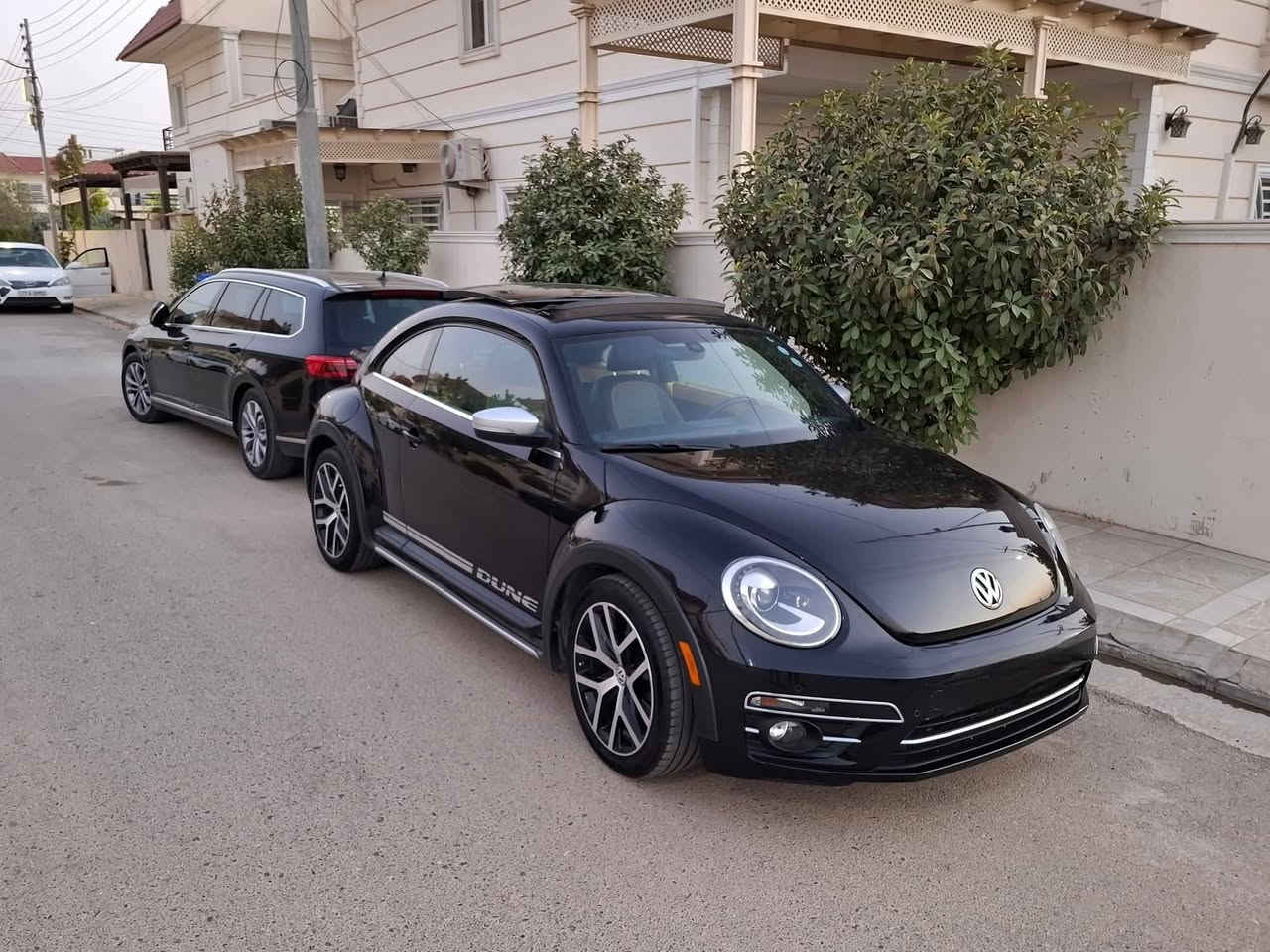 جمعه مباركه بيتل دون ٢٠١٨ 
BEETLE DUNE 2018
فول مواصفات بصمه ، بانوراما ، كشنات جلد وهيتر ، شاشه كار بلاي ، كامرا وحساسات ، سماعات فيندر ودمام ،
 رقم وسنويه جديد لغاية ٢٠٣٠ ، كير محرك تبريد بشرط ، ممشى السياره ٦٩ الف ميل ، صور الحادث بالمنشور اربع قطع بدون دواخل بدون ارباك  
رقم شاصي
3VWSD7AT8JM712430
سعر السياره ١١٧ بي مجال قليل ، رجاء كل التفاصيل موجود بالمنشور والشراي يتدلل 
***********
***********
