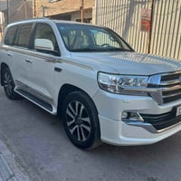 منرخصت الدمن المحترم لاندكروز لل بيع موديل18 محرك 8سلندر  4600 السياره...