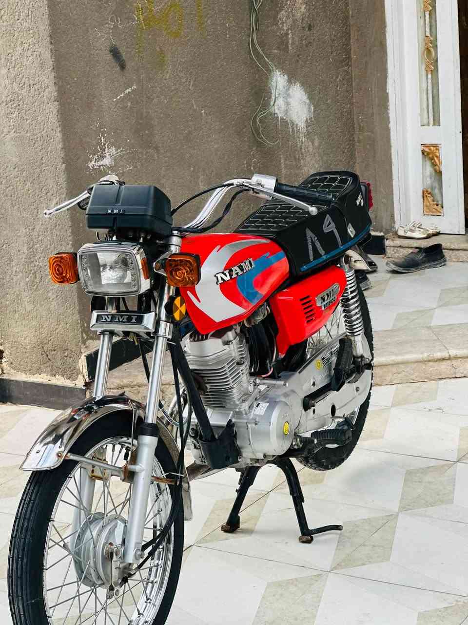 للبيع شاصي 2027 سكنر تعميره 24  دراجه ماعايزه شي سعر 850 قفل 🔒 ***********
