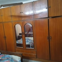 يوجد مواد منزليه للبيع غرفه اخشاب صاج اصلي وميز طعام مع ست كراسي ومعرض...