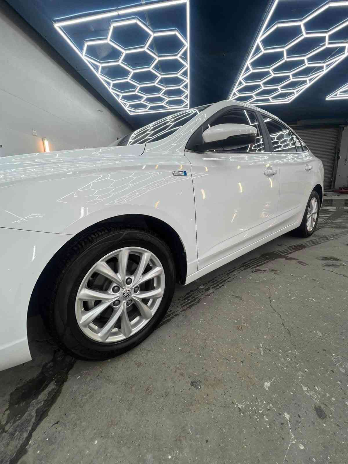السلام عليكم عندي ام جي mg5 موديل 2024 مكفوله  ماشيه 38 الف محرك 1500 كير اوتماتيك بصمه شاشة رقم اربيل مكان بغداد حي العدل السعر 97 بيه مجال بسيط ***********
