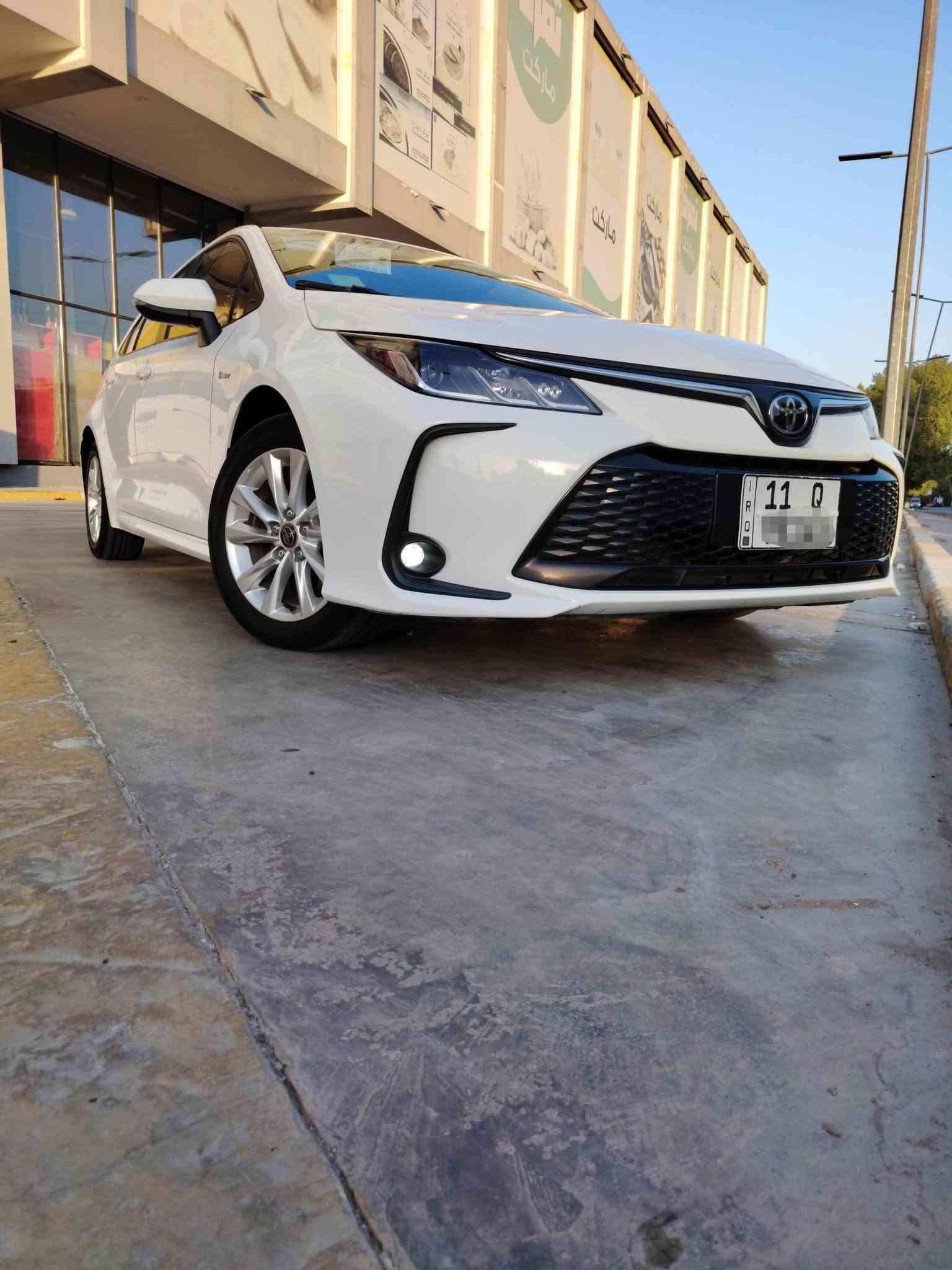 السلام عليكم
كورولا 2025 خليجي هايبرت فول مواصفات كفاله عامه  سياره جديده جدا عل وضع شركه ماشيا 17 الف
فتحه سلايد
بصمه تشغيل وابواب ووصندوق
تبريد ثلج بمعنى الكلمه قطعتين تبريد
شاشه لمس وكامره دواره
كشنات جلد
راداد أمامي
مكان سياره قرب ساحه عدن *********** حيدر السعدي 
سياره نظيفه جدا سعر 159 سعر نهائي
الي ما تعجبه أتمنى من الله يرزقه بل احسن منها واتمنى الموفقيه لللجميع

