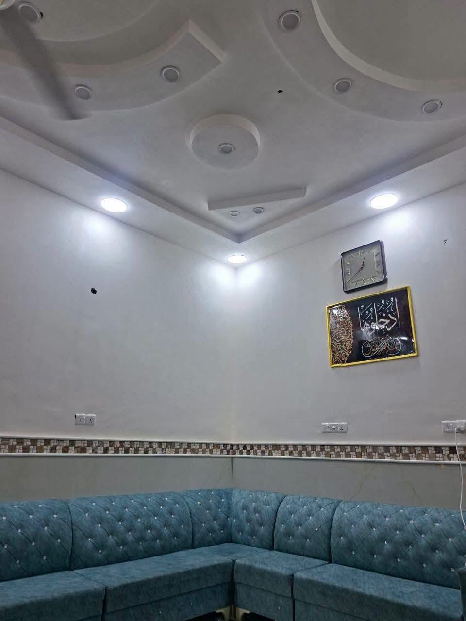 🏡 دار للبيع
📏 مساحة البناء 250 متر،

🌊 +فضلة شاطية 200 متر،

📍 العنوان حجي حسن 
قرب جامعة الإمام الصادق (عليه السلام)، 

🏯 طابقين

🔸 الطابق الأرضي يتكون من :
🛏️ غرف نوم عدد 2
🛋️ صالة
🍽️ مطبخ
🪟 أستقبال
🚪 مناور عدد 2
🛁 مجموعة صحية داخلية وخارجية
▪️ طارمة

🔹 إما الطابق الثاني يتكون من :
🛏️ غرف نوم عدد 2
🛋️ صالة
🚪 مناور عدد 2
🪟 شرفات عدد 2
🛁 مجموعة صحية

🔺 إضافة للبيتونة + صالة كبيرة

🧱 كونكريت، بناء سنة 2024، حديث

▪️ شغل درجة أولى

🔺 الواجهة 10.5، النزال 43

🌳 زراعي، سند 25

◼️ خدمات كاملة 

💰 السعر خاص أو الأتصال ع الرقم

📞 ***********
