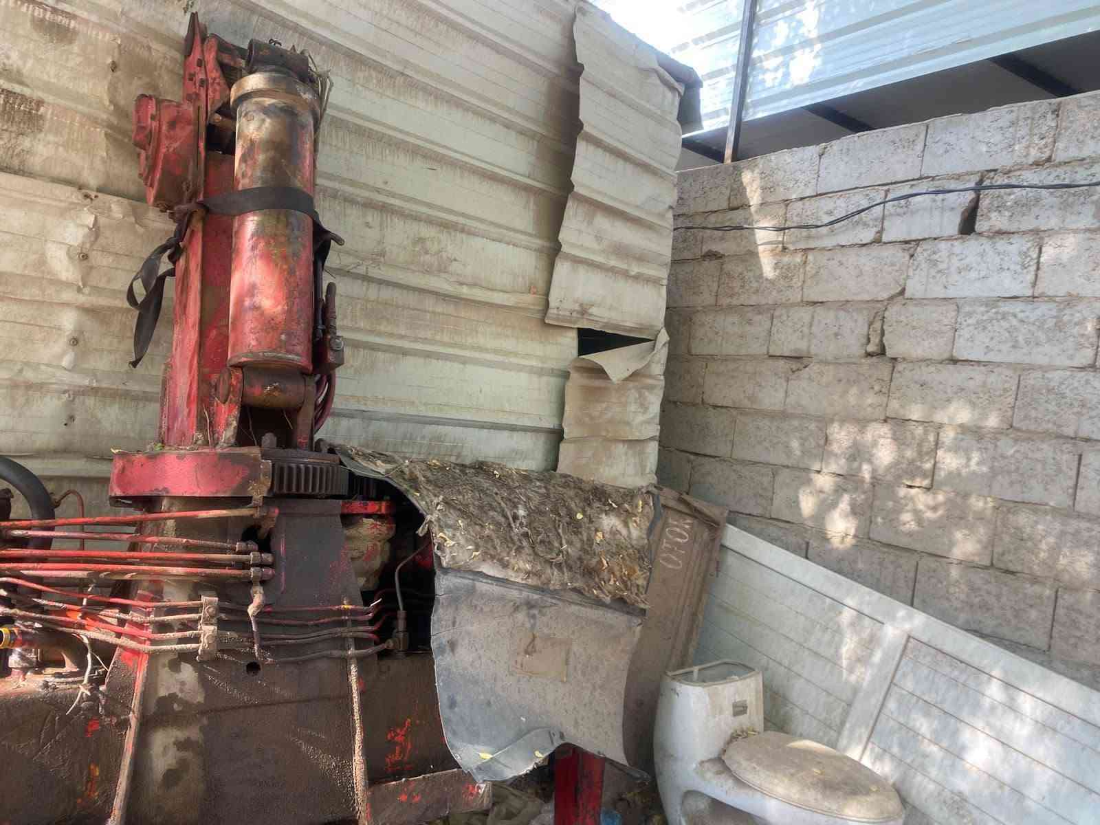 سلام عليكم كرين لبيع 3سلايتات شرط طك مابي سعر 15 وابي مجال  العنوان  نجف ***********
