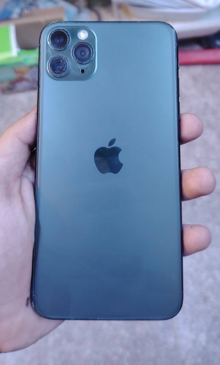 سلام عليكم
ايفون 11برو ماكس

ذاكره 256

سعر 150
كلشي مووضح ب صوره 

استفسار اتصال ***********

نص مكتوب في الصور:
- 7:53
- القطع والخدمة
- تجمع Apple سجل تاريخ القطع والخدمة، ويعرض السجل معلومات عن هذا الـ iPhone وحالته وتفاصيل إصلاحه.
- معرفة المزيد...
- سجل تاريخ الخدمة
- البطارية
- غير معروف
- خلوي
- مشكلة
- بصمة الوجه