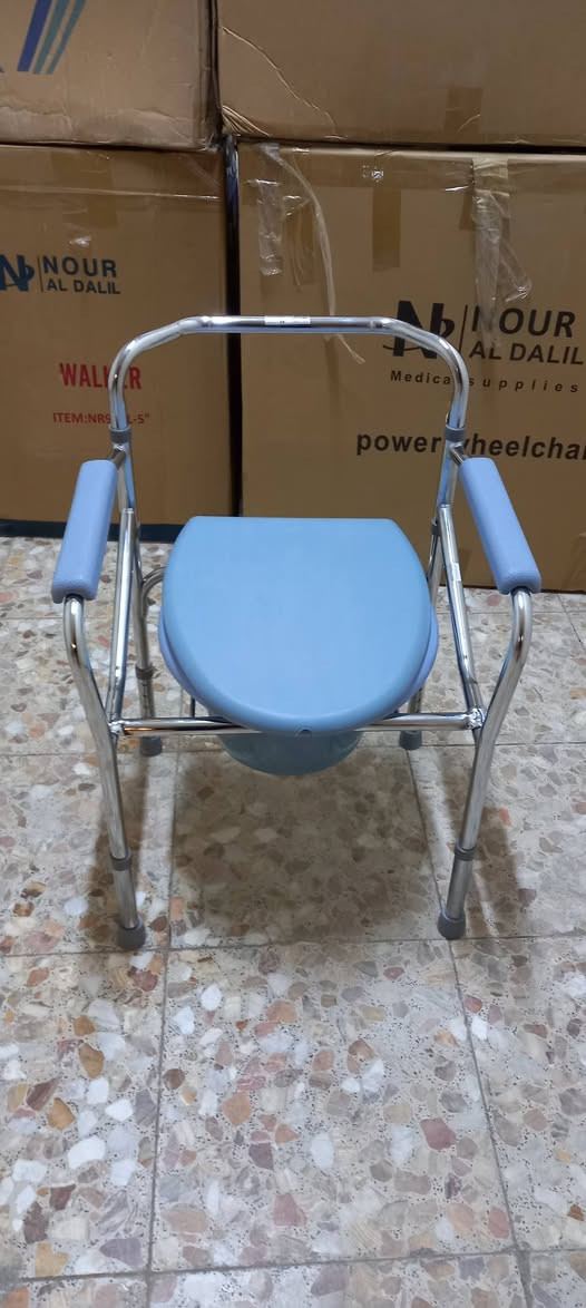 مرحبا
يتوفر في مكتب المنار للمستلزمات الطبيه 
مجموعه متنوعه من الكراسي 
العنوان حي الحسين نزلت جسر العامرية مقابل مطعم فرايد جكن 
***********
