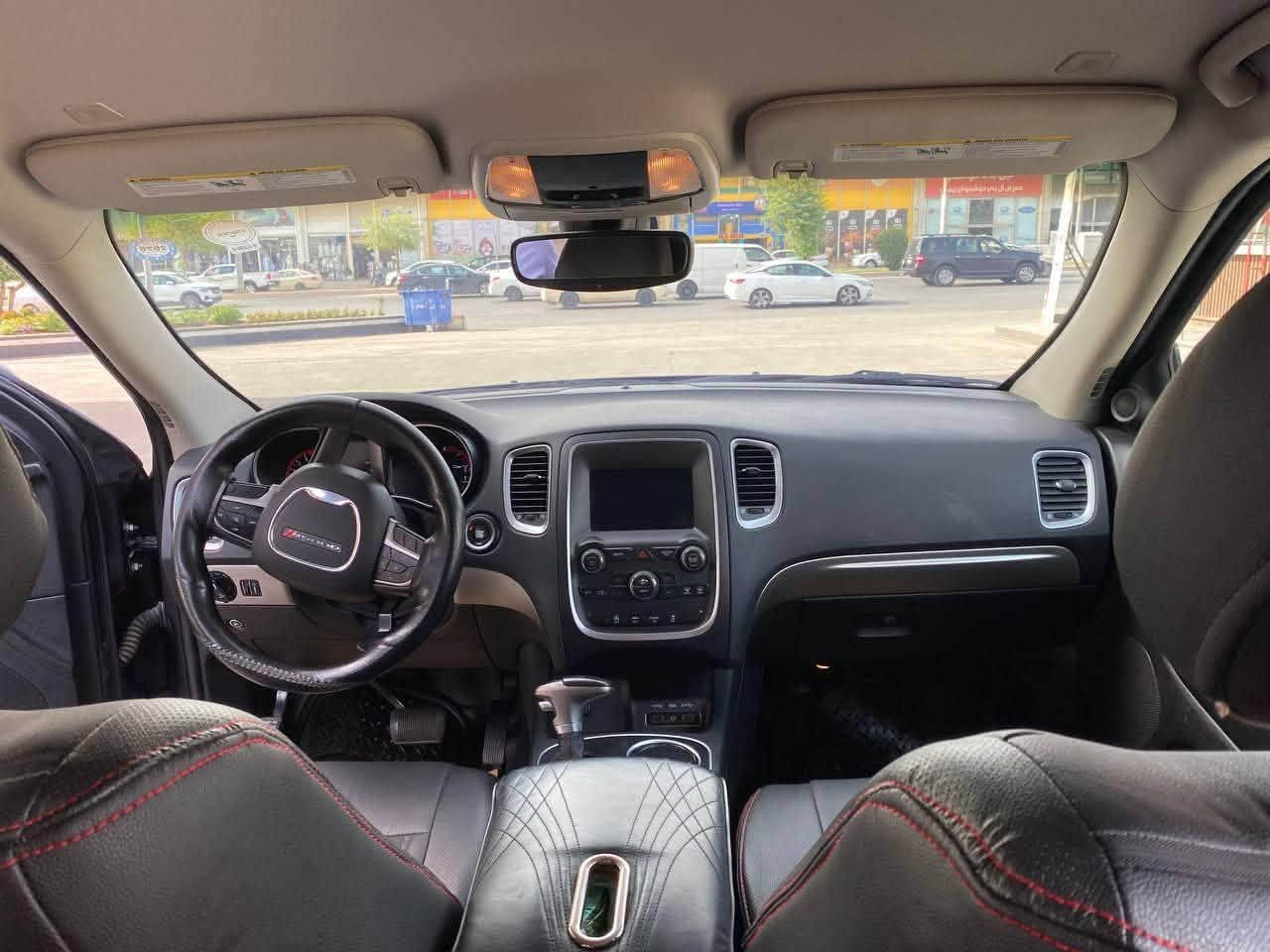 🚘🔥 للبيع دودج دورانجو 2019 — سيارة نظيفة جداً وتستاهل 🔥🚘

إذا تدور على سيارة عائلية، واسعة، مرتبة ونظيفة وتستاهل، هاي دودج دورانجو موديل 2019 خيار ممتاز 👌

✨ السيارة جداً جداً نضيفه ومعتنى بيها بشكل واضح، نظافتها الداخلية والخارجية ممتازة، والداخلية مرتبة ونظيفة، وما بيها إهمال، سيارة استخدام نظيف وتستاهل الفحص والمعاينة.

🔹 الموديل: دودج دورانجو 2019
🔹 الممشى: 85 ألف ميل
🔹 عدد الركاب: 7 ركاب
🔹 الداخلية: مخمل ومرتبة ونظيفة
🔹 التايرات: جديدة 🛞
🔹 التبريد: بارد ❄️
🔹 الصبغ: مكفولة من الصبغ
🔹 الملاحظات: نصف الجاملغ الأيمن + تكحيل

💎 السيارة بشكل عام نظيفة جداً وجميلة ومريحة، مناسبة للعائلة والاستخدام اليومي والسفر، ومساحتها واسعة وسبعة ركاب، والداخلية تعطيك راحة وفخامة.

🔥 سيارة نظافتها تفرق عن غيرها، والجاد يجي يشوفها ويفحصها بنفسه.
📸 المعاينة خير دليل على نظافة السيارة وحالتها.

💰 السعر: 220$

📞 للاستفسار والاتصال:
***********

⚡ للجادين فقط — السيارة تستاهل المشاهدة والمعاينة.
