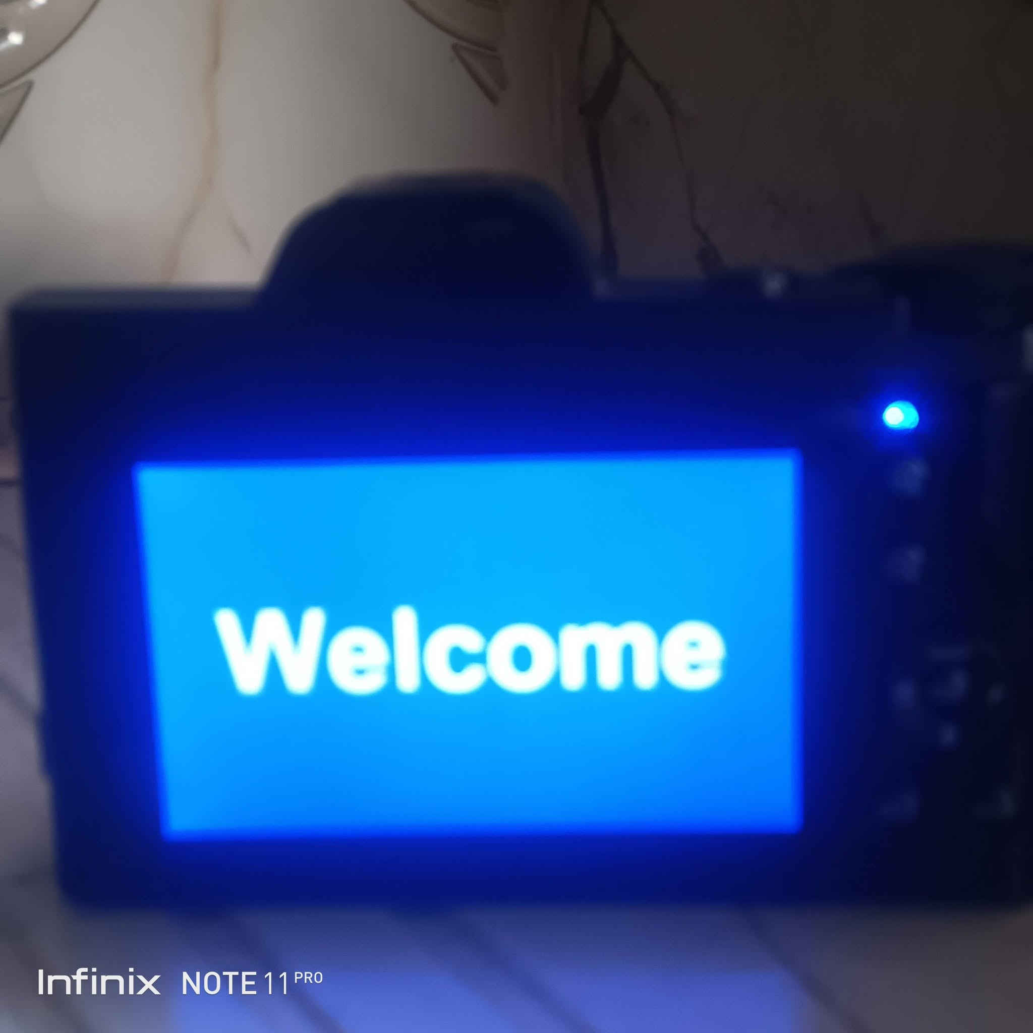 السلام عليكم ورحمه الله وبركاته البيع كاميرا 5k تفاصيل 👇
عدسه حمايه 1 
بطاريه 1 
رام 32 گيگا 1
حزام 1 
كيبل نقل صور 1 
السعر 125 و بيها مجال للطيبين 
للتواصل واتساب 
***********
