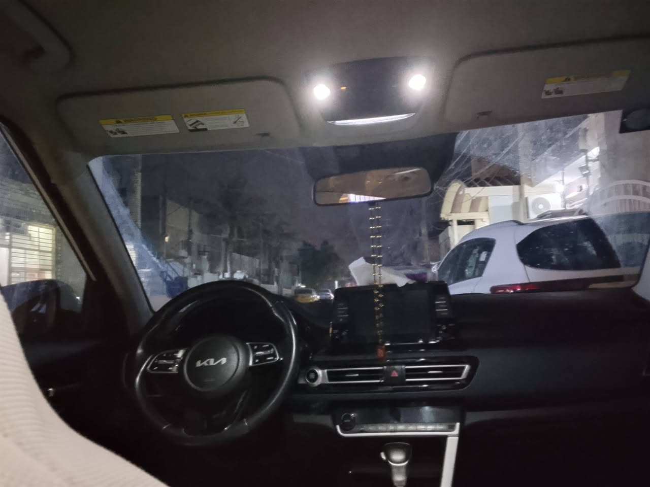 سياره كيا سليتوز ٢٠٢٣ نص فول سياره معوزه شي ضرر جاملغ بنيد ملاحضات بغداد لامين ثانيه رقم ***********
