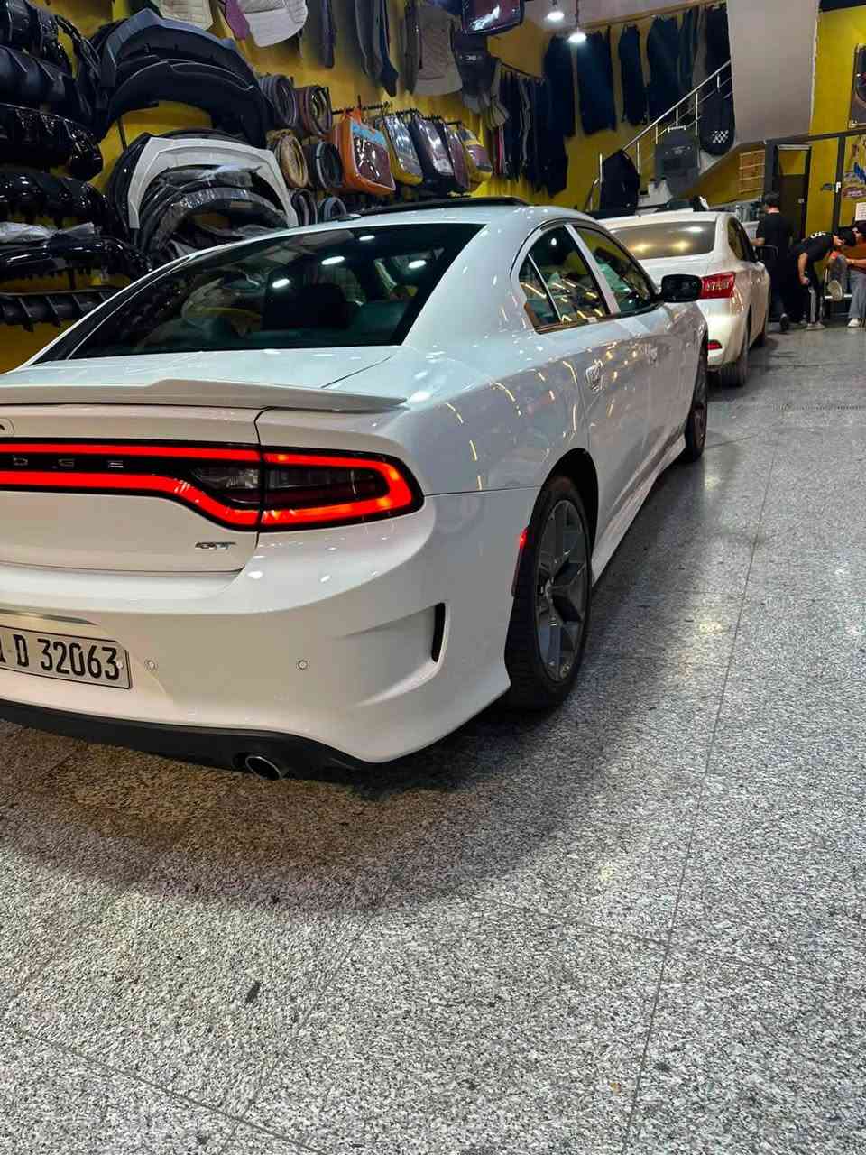سلام عليكم دوج جارجر خليجي وكالة هارلم كفالة من كلشي محرك 6 سلندر 3600 مواصفات جيتي فول 1/1 كشنات جلد لون احمر واسود فتحة ويل كروم نقط عمياء تحديد مسار رادارات جانبي وخالفي بعض المواصفات المعروفة مال وكالة هارلم مديل 2021 رقم سليمانية تريد تحويل انا حاظر سنوية وهزه جديده مكان سيارة بصرة رقم نقال *********** سعر اتصل تدلل
