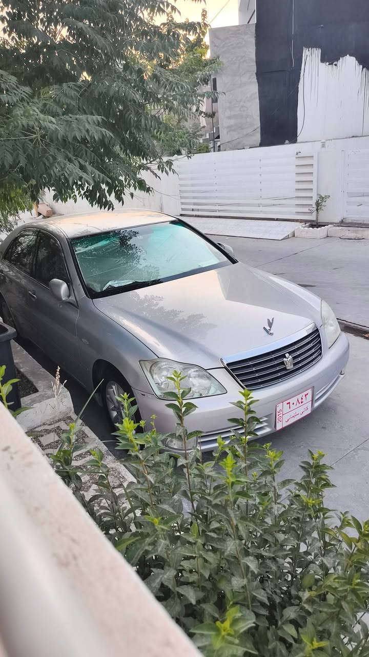 موس
180 
بچوک بە بچوک
2005
2 دوگمە  
59 گە ڵا و معامە لە یە کی برایانە
 ***********

