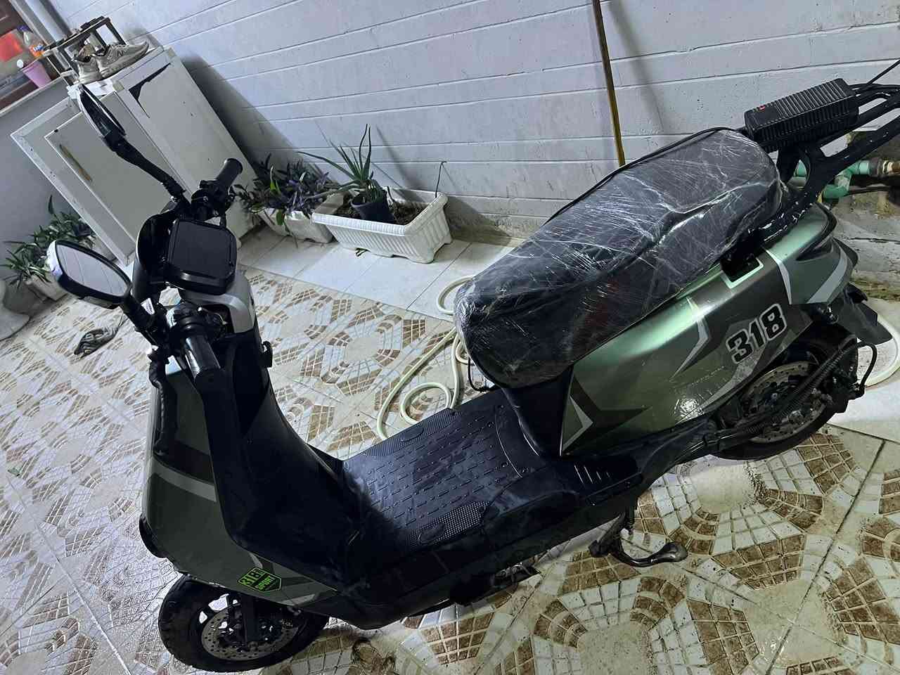 ماطور 318للبيع بطاريات بدلتهم جديد تكدر تفحص ماطور جديد اريدو 500الف للستفسار ***********بي واتس
