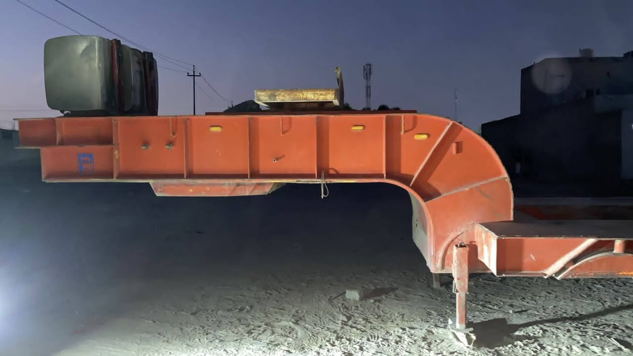 للبيع لودر الماني ٣ دانكير جوبلس تاير ١٩ ونص مكفوله ***********
