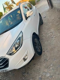 توسان • ٢٠١٥ • مكينة ٢٠٠٠