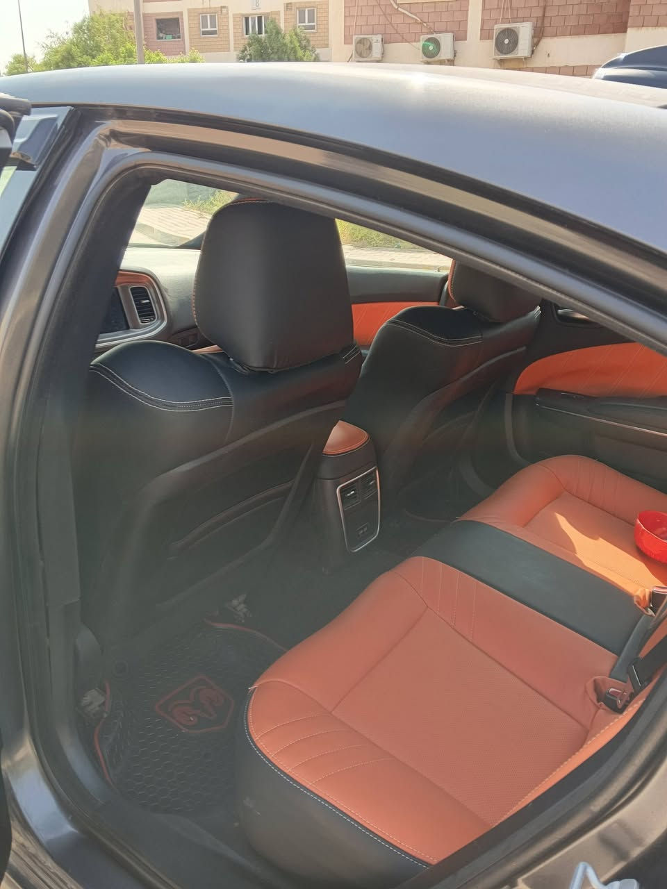 🚗✨ السلام عليكم! متوفرة الآن سيارة جارجر 2019GT جاهزة بالكامل! كير ومكينة وحدادية بحالة ممتازة، الداخل جديد بلون برتقالي رائع وصوتها خلاب. السيارة صافية وجاهزة دون أي نقص، مع سونار ورقم الشاصي مذكور في المنشور. السعر 169، والموقع في بابل. للتواصل: *********** 📞.
