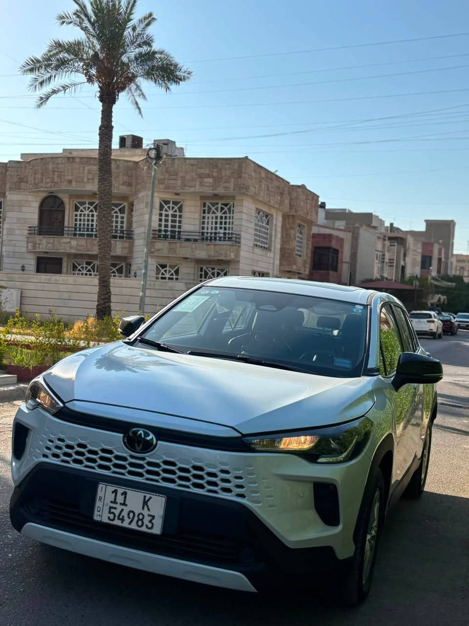 تويوتا كورلا كروز هايبرد (2026) خليجي. الشكل الجديد.
ماشية (3,000km) فقط.
 كفالة عامة على حالة الزيرو.
فول مواصفات اعلى فئة.
(بلاك ادشن).
داخل جلد.
كشن كهرباء.
اربع انضمة قيادة.
شاشة جبيرة.
رادار + مثبت سرعة + تحديد مسار.
حساسات + كامرة.
+بقية المواصفات معروفة.

رقم بغداد تحويل مباشر.
الموقع بغداد زيونة.
السعر (31,500,000 د.ع) فقط
للاستفسار اكثر الاتصال او مراسلة واتساب:-
***********
