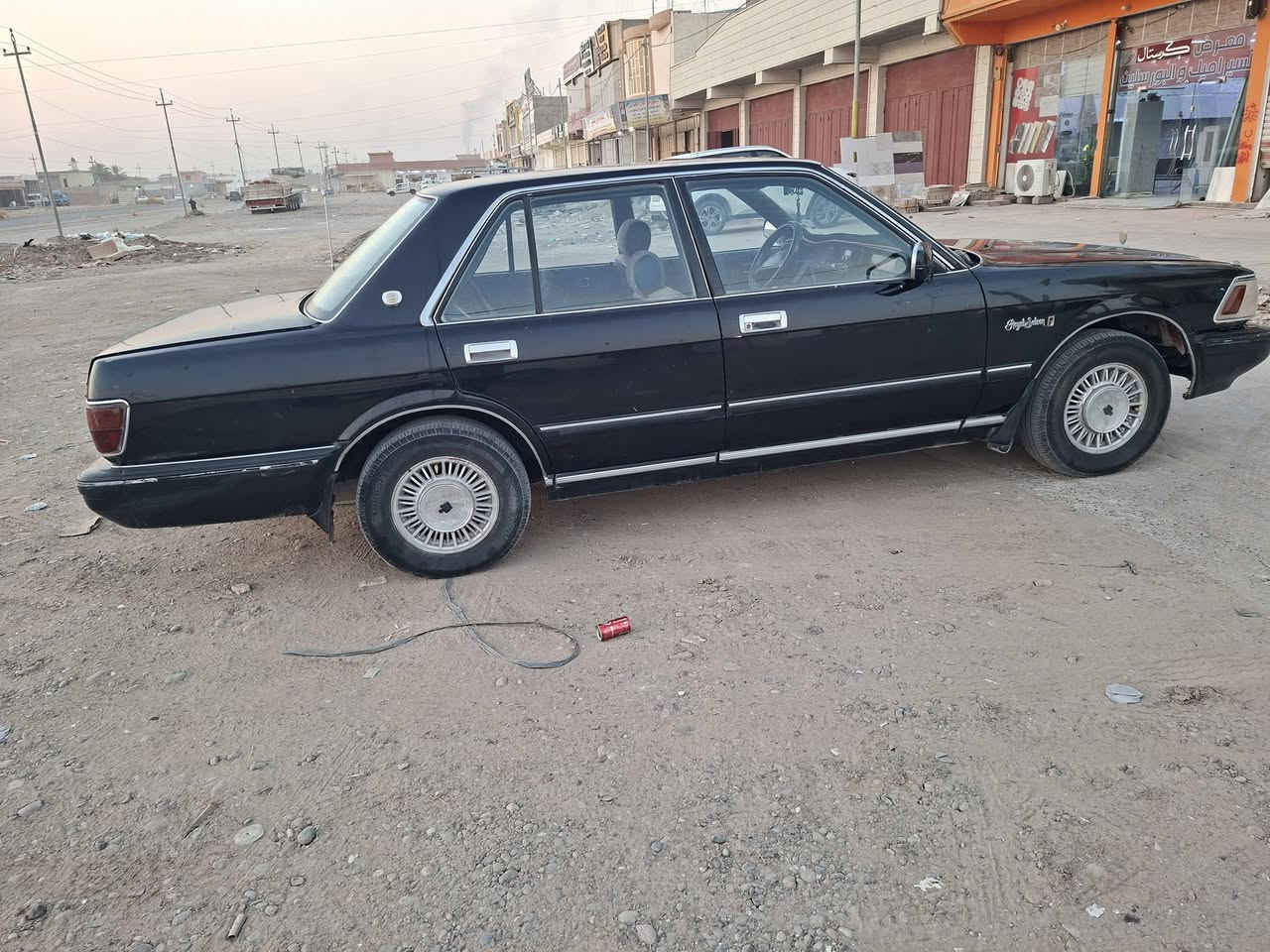 السلام عليكم
للبيع 
سيدان موديل 1991 رقم انبار دولي مشروع وطني  شرط التحويل والوكاله 
سنويه لغايه 2029 
ماعليها غرامات صافيه 
تحويل ثاني يوم 
فقط جاملع  امامي صبغ
گير ومحرك شرط صدر جديد وتايرات جديده باتري جديد 
تبريد ثلج 
السياره نظيفه وجاهزه درهم ما تصرف عليها 
السعر 50ورقه وبيها مجال 
عنوان السياره صلاح الدين بيجي
للاستفسار الاتصال على الرقم التالي 
***********
