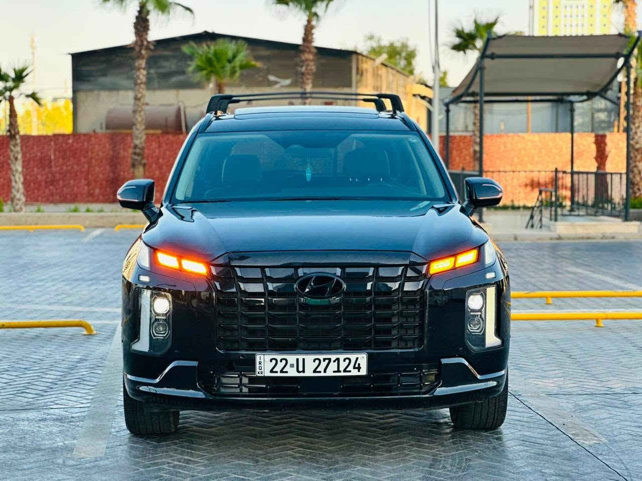 ‎‏ Hyundai-Palisade XRT-2024
موديل  : 2024
السياره مرقمه اربيل - رقم و فحص و هزه و سنويه جديده لحد 2030 
محرك 3600 - V6 
ايرباكات سليمه 
ماشية 40 الف
لون اسود
عداد دجيتال
فول
فتحة السقف - سيلايت 
بصمه
رادار امامي و جانبي 
حساسات امامي و خلفي و جانبي 
كشنات خزن ميمورى 
شاشة كبيره متصله 
كاميرا 
كشنات جلد و هيتر 
صندوق كهربائي 
بريك بصمه
ويل كب كروم 
حجم تايرات 20
رادار امامي و جانبي و خلفي
لايت ليد LED
تحديد سرعه 
تحكم ستيرن
٧ راكب كشنات vip 
مانع انزلاق و مانع انحدار 
اشاير بالمري 
وضعيات متعدده للقياده 
السياره بدون صبغ - بيه تعديل PDR راس بند فقط 
ايرباك سليمه 
السعر 277 مرقم كامل 
عنوان : اربيل- معرض اربيل كارس 
رقم تلفون ☎️ و واتساب
***********☎️***********
