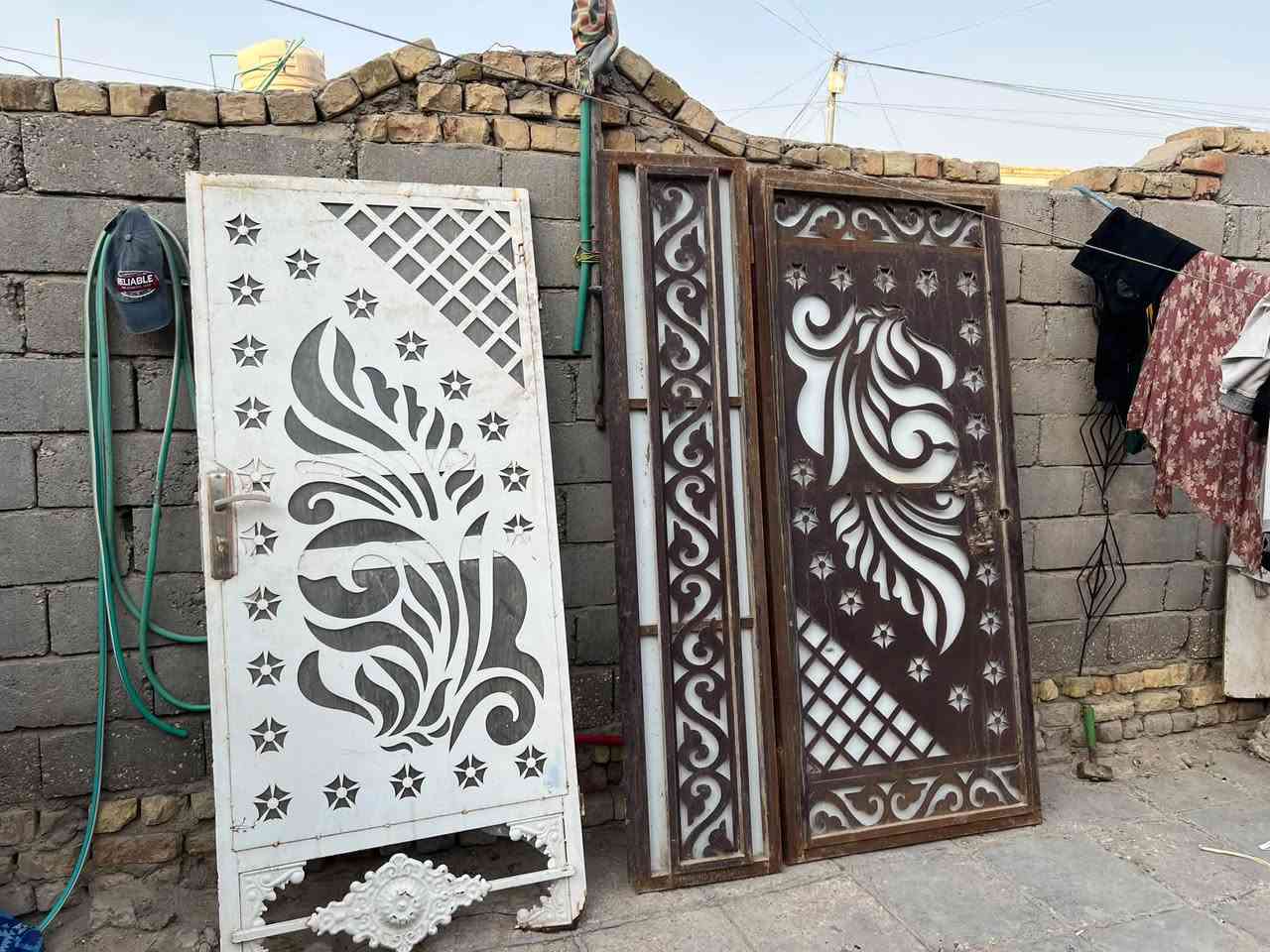 بابين • بدون جرجوبه
