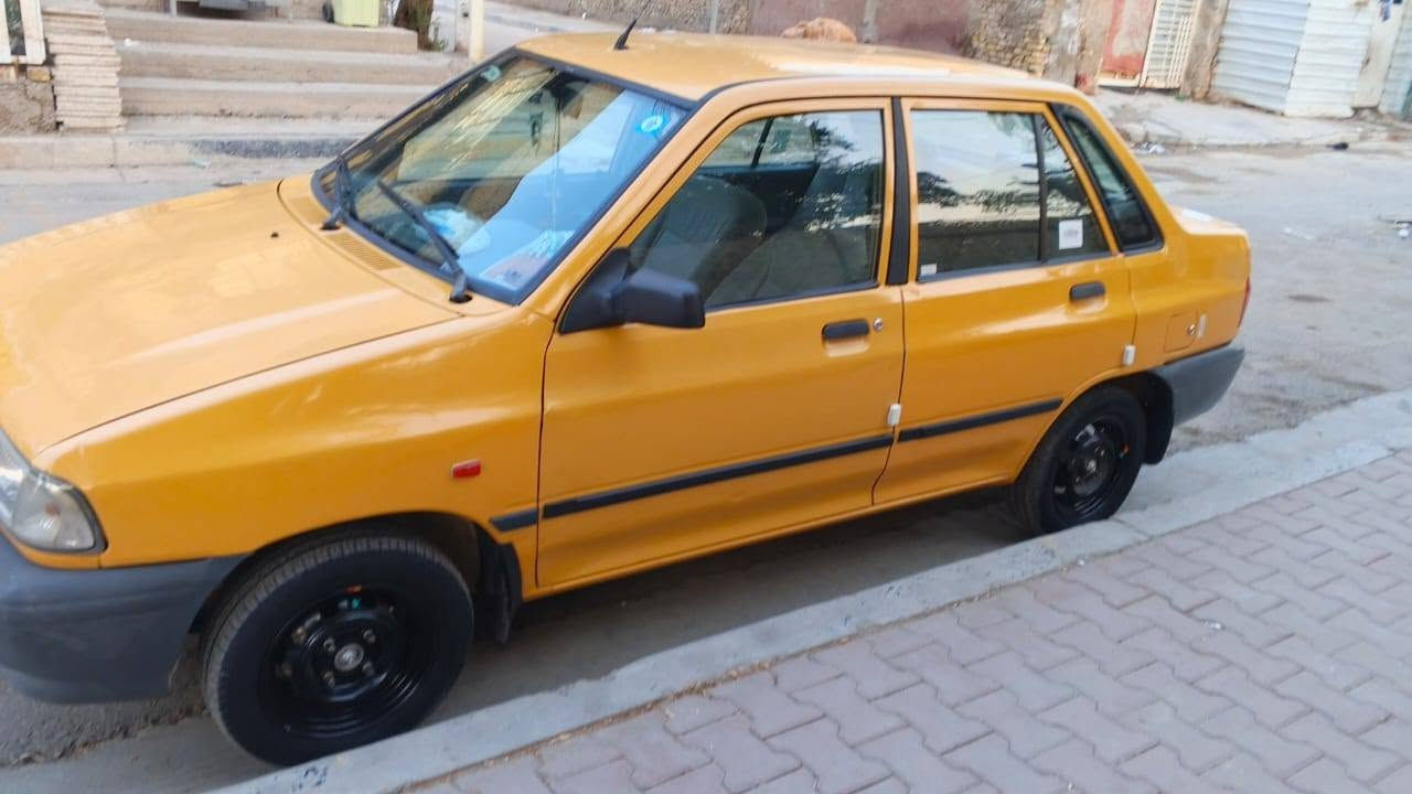 سلام عليكم سياره موديل 2012مكينه كير خير من الله رقم بغداد سنويا بسمي السعر 30وبيها مجال تواصل ***********
