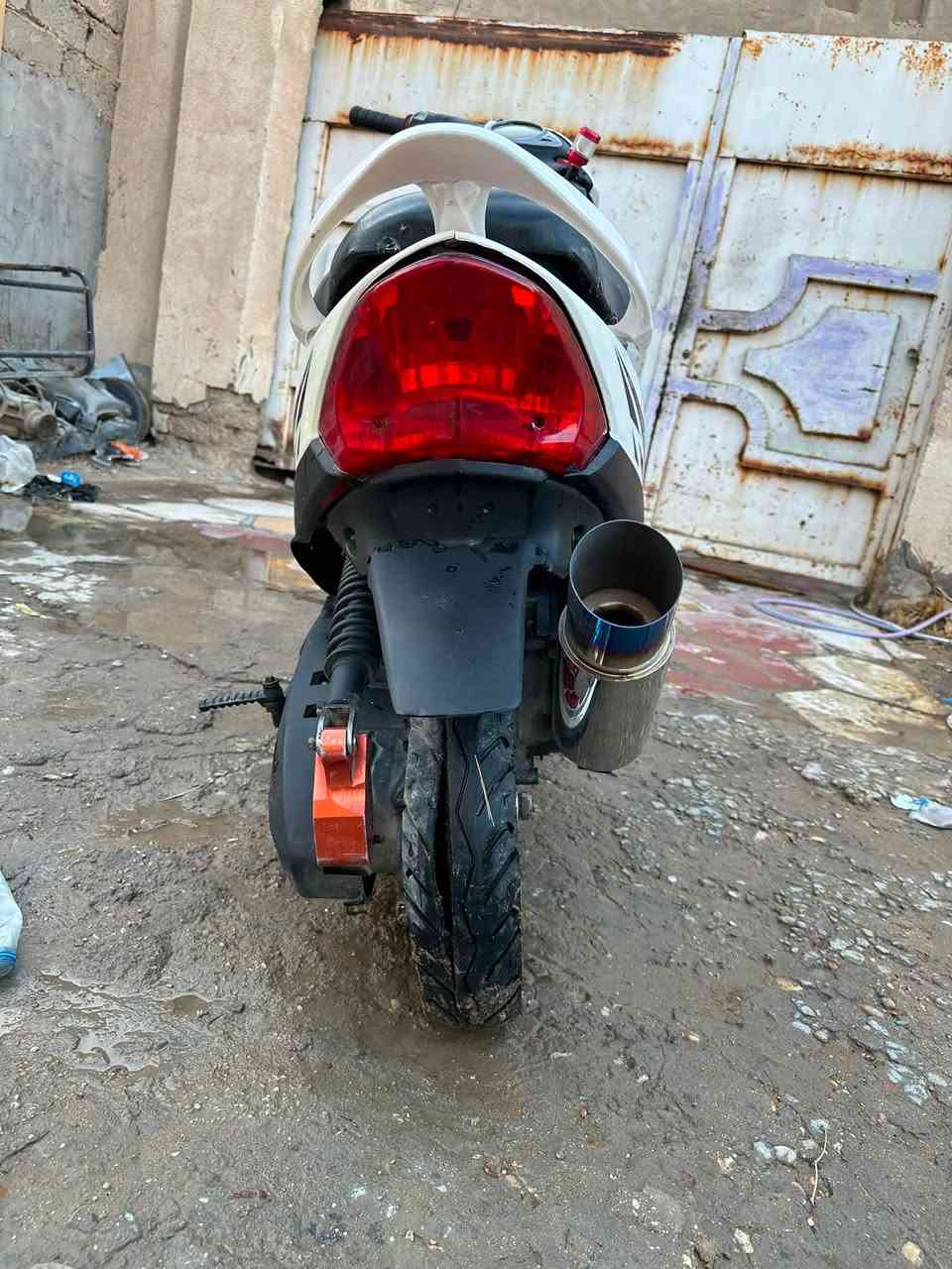 سلام عليكم دراجه ماكس نضيفه شوفت عينكم طك عندي تاير وريد ابيعه 575 لا تبخير ولا تئخير عوزه ترتيبات شويه واني خادم اتصل او راسل ***********
