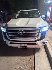 لاندكروز موديل 2025 GXR ضمان شركه ساس tss ماشيه 600 كيلو دبل رادر 4 كا...
