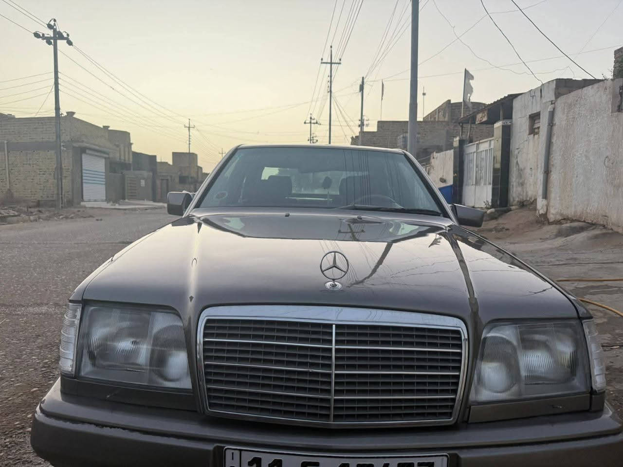 السلام عليكم مارسدس بيبي شبح موديل 93 سياره حلوه وباسمي رقم بغداد الدولي الجديد سياره حلوه وجديده تخم تاير  حداديه للاستفسار الاتصال ‏‪***********‬‏ السعر 55 وبيها مجال قليل

نص مكتوب في الصور:
- صنلا لميدو ت
- ت ميدع لا صنل
- صنلا لميدع ت