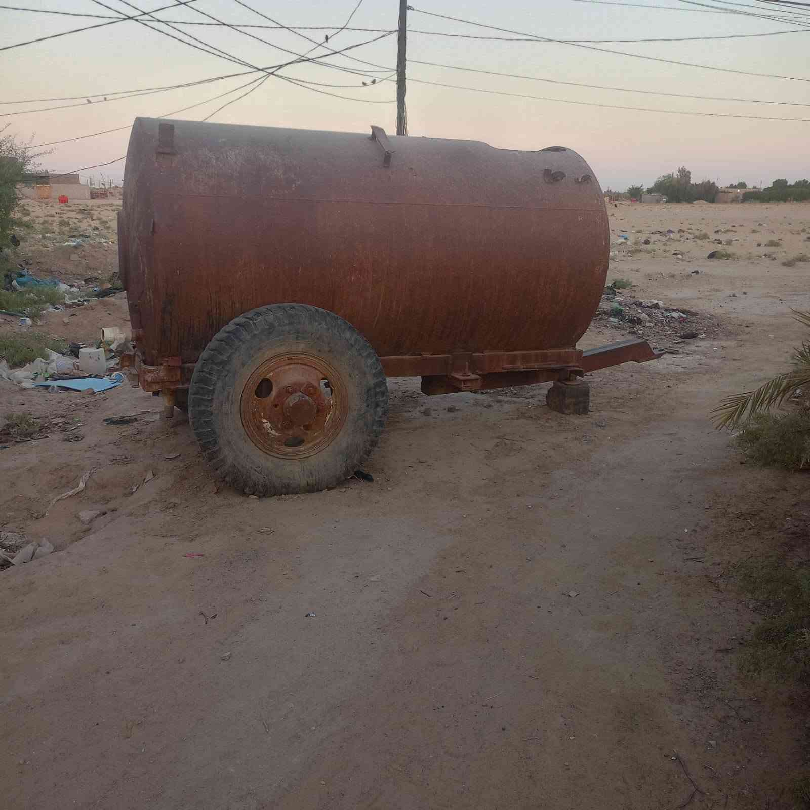 للبيع مكان كربلاء طريق النجف واني مكلف بل نشر تصال عل رقم ***********
