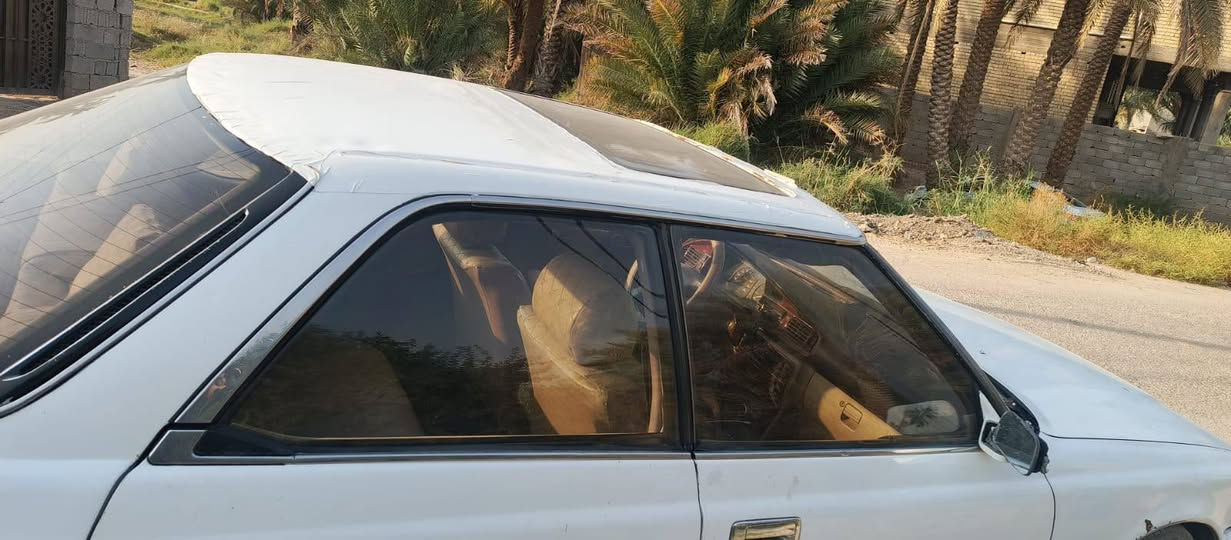مارك مديل 91كير مكينه نضيفات دواخل نضيفه جام ينزل ويصعد رقم كربلاء سنويه صاقطه ب 23مشروع وطني  بيه السعر 33وبيه مجال عليه غرامه 700ينزلن من سعره يعني استلم 28صافي وبيه مجال *********** وشراي بي خير ويدلل 👍
