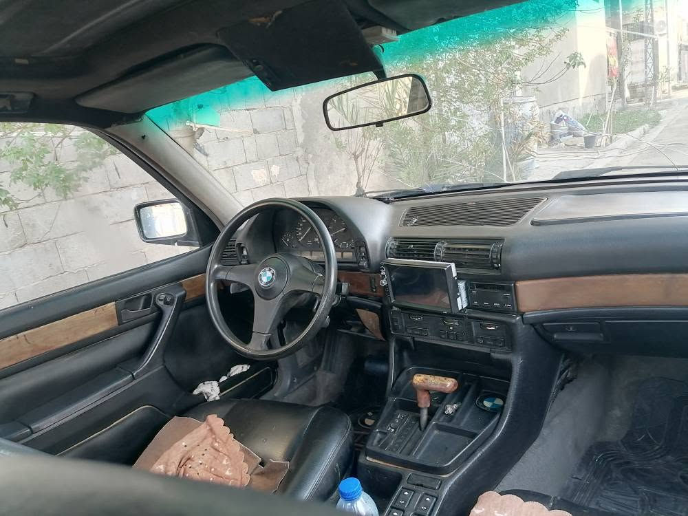 ٧٣٥ رقم بغداد راعيها بغداد. يحول ثاني يوم. بيها مكينة ٣٠ وكير جديد سيارة نقوصات بسيطة مرشوشة جمالية. مكفولة من الضربة. كهربائيات كلة شغاله. مكانها البصرة ***********
