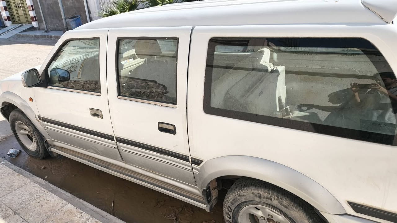 سيارة جنبي ستيشن
🚗 7 راكب 
🚗 مكينتها البلاديه 
🚦كير اوتماتيك كير بطه
🚨السيارة مصبوغة عام 
🚧رقم الماني سنوية تنتهي ٢٠٢٧ شهر ٦ 
🚥 تجي اتشوفها وتقنع وبالخدمة 
🛑السعر ٣٨ وبيها 
📢***********
