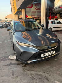 سلام وعليكم اخوان تيوته فينزه موديل 22 السياره كلين بدون حادث داخله سر...